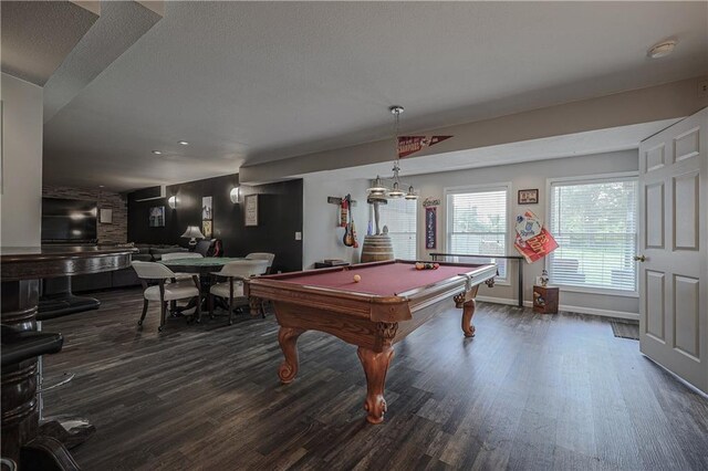 11702 E 246th St, Peculiar, MO 64078 - playroom featuring wood finished floors, billiards table, and a textured ceiling