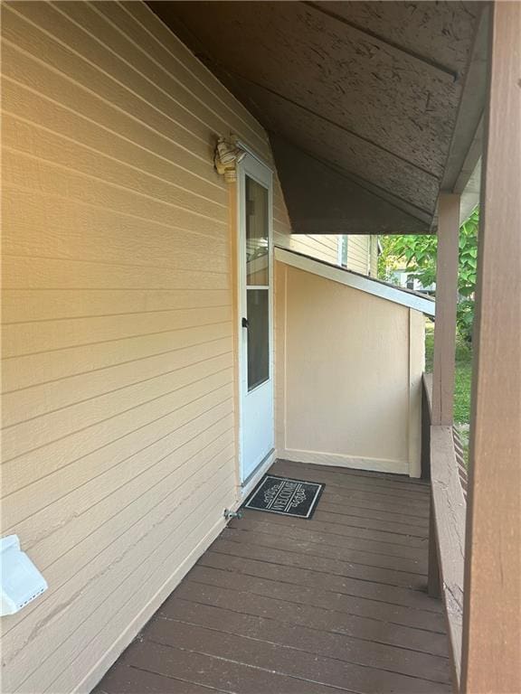 903 Osage St, Leavenworth, KS 66048 - view of wooden terrace