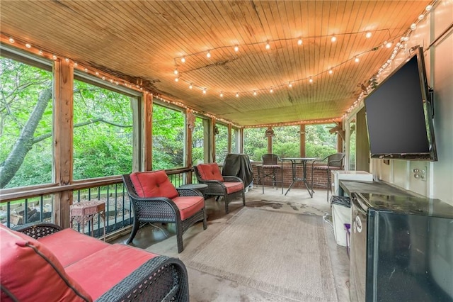 8726 W 104th St, Overland Park, KS 66212 - sunroom with healthy amount of natural light