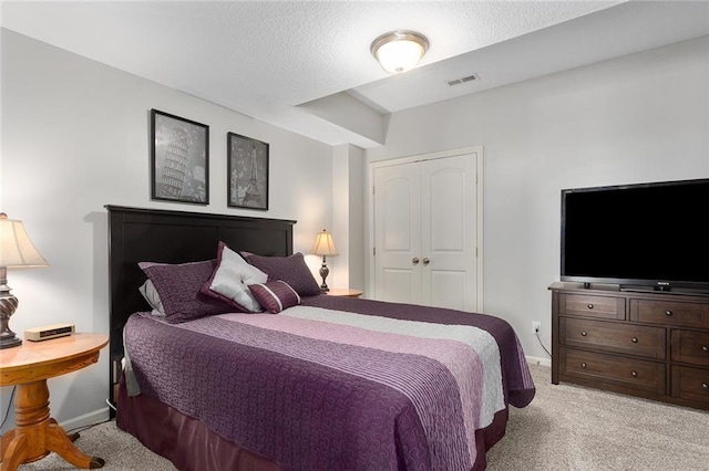 8108 NE 113th St, Kansas City, MO 64157 - bedroom featuring light carpet and a closet
