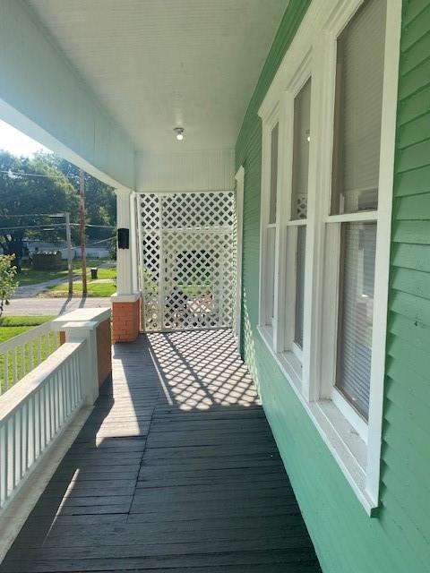 2203 Vories St, Saint Joseph, MO 64507 - photo 3