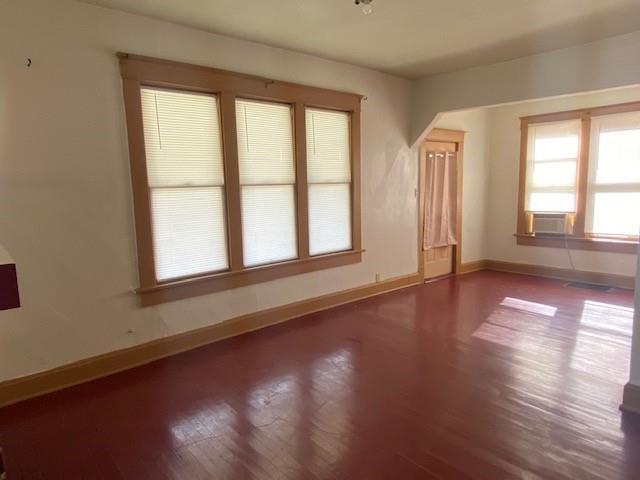 2203 Vories St, Saint Joseph, MO 64507 - photo 5