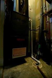 814 Clancy Ct, Raymore, MO 64083 - view of utility room
