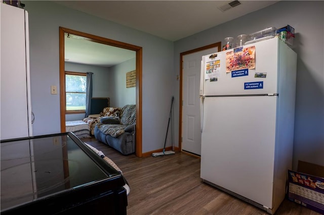 402 W Innes St, Strasburg, MO 64090 - photo 11