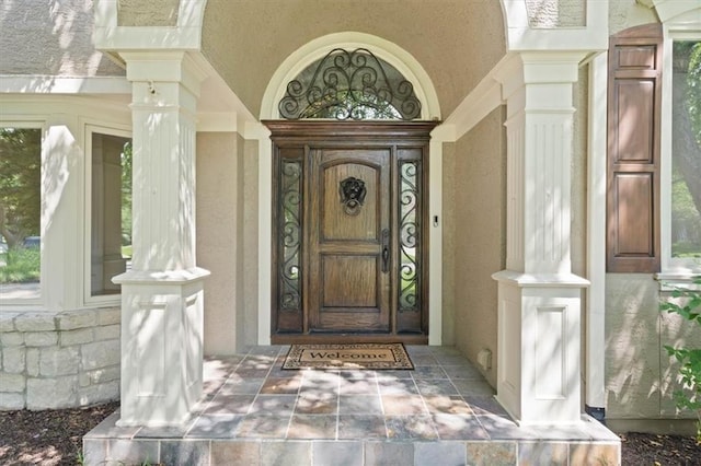 14605 Dearborn St, Overland Park, KS 66223 - entrance to property with stucco siding