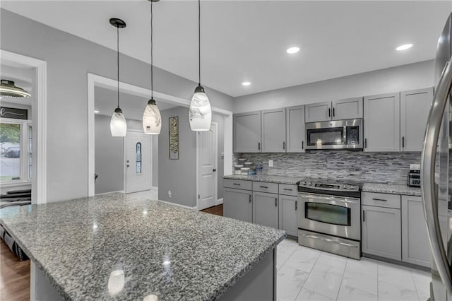 5800 Fairlane Dr, Kansas City, MO 64134 - photo 12