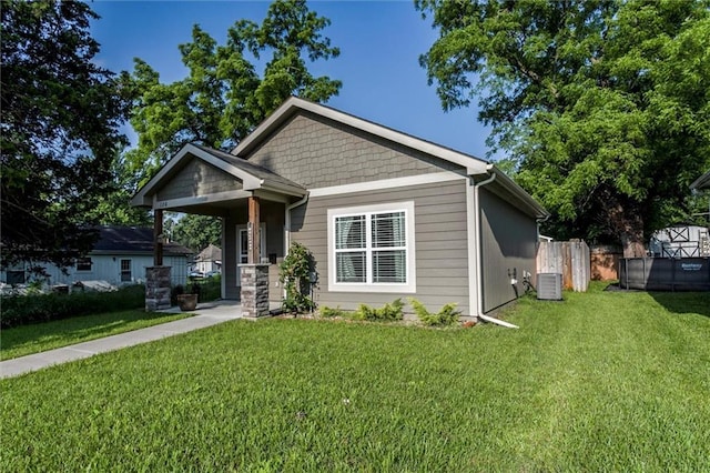 128 S Poplar St, Ottawa, KS 66067 - view of front facade with central AC unit