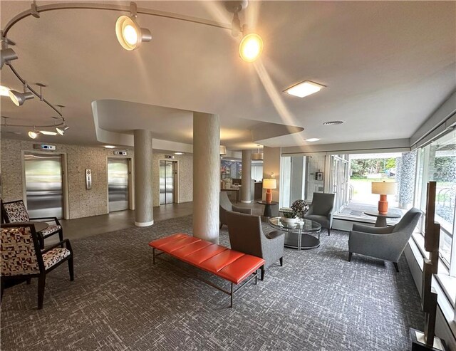 333 W Meyer Blvd Unit 414, Kansas City, MO 64113 - view of building lobby