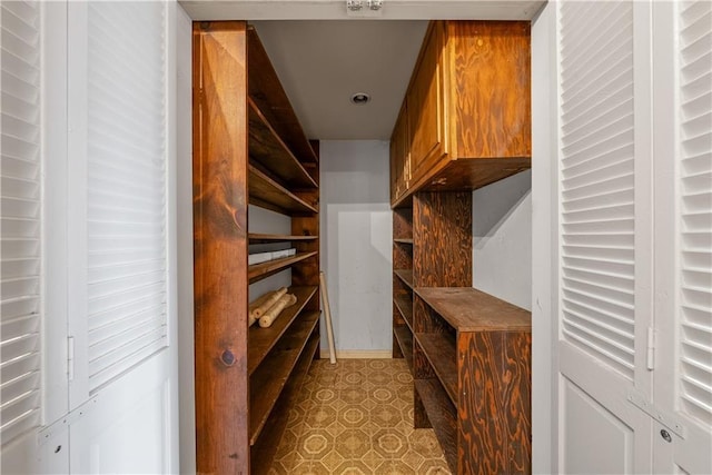 5322 SE Riverside Ter, Saint Joseph, MO 64507 - view of pantry
