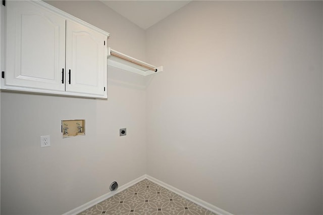 18 Timber Creek Cir, Platte City, MO 64079 - washroom with hookup for a washing machine, baseboards, hookup for an electric dryer, and cabinet space
