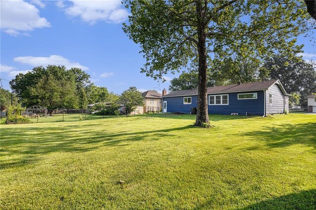 624 S Locust St, Gardner, KS 66030 - view of yard