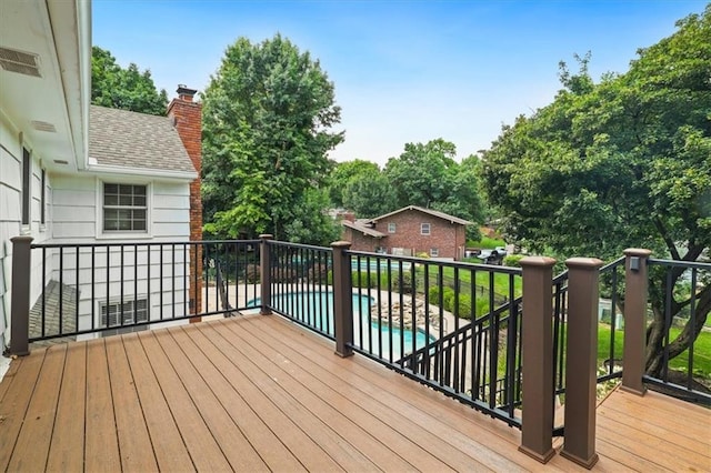 126 W 116th St, Kansas City, MO 64114 - view of wooden deck