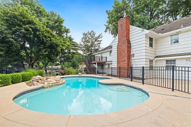 126 W 116th St, Kansas City, MO 64114 - view of pool with stairway