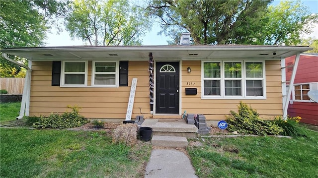 3137 Hawthorne Dr, Saint Joseph, MO 64501 - photo 1