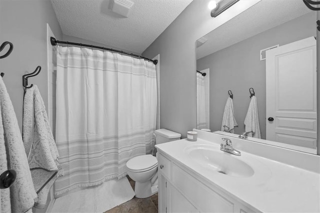 17631 S Brockway St, Olathe, KS 66062 - bathroom with vanity, a textured ceiling, and curtained shower