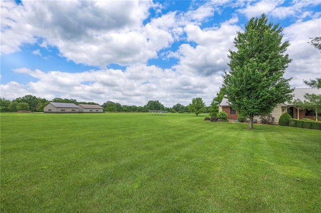 210 SE 200th Rd, Clinton, MO 64735 - view of yard featuring an area for sports