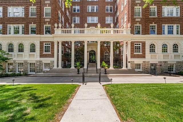 4618 Warwick Blvd Unit 6C, Kansas City, MO 64112 - view of building exterior