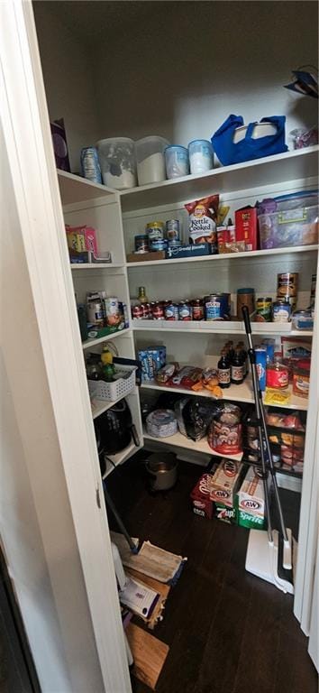 12432 Live Oak Cir, Peculiar, MO 64078 - view of pantry