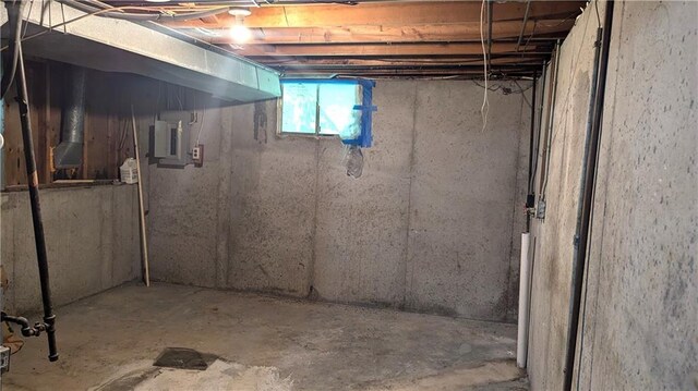 8476 Lane Dr, Raytown, MO 64138 - basement featuring electric panel