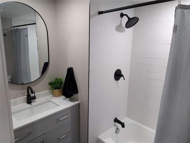 8804 E 47th St, Kansas City, MO 64129 - bathroom with vanity, shower / bath combination with curtain, and toilet