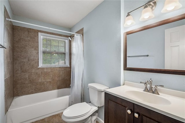 604 NE Ash St NE, Lees Summit, MO 64063 - bathroom with toilet, vanity, and shower / tub combo
