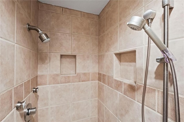 19913 Pepper Tree Rd, Edgerton, KS 66021 - view of full bath