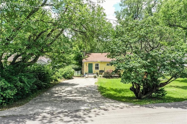 5470 NW Venetian Dr, Houston Lake, MO 64151 - photo 2