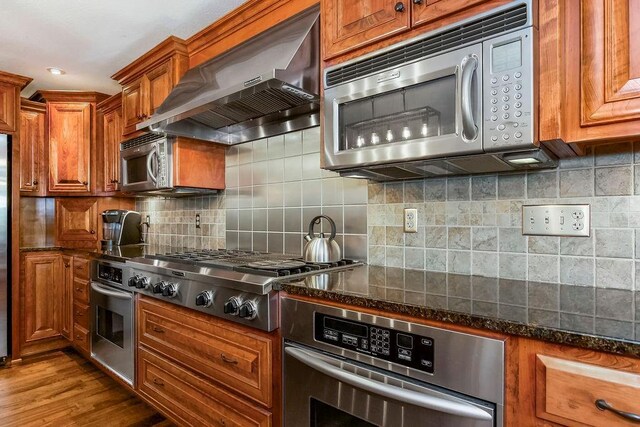 18061 Berry Hill Dr, Stilwell, KS 66085 - photo 17