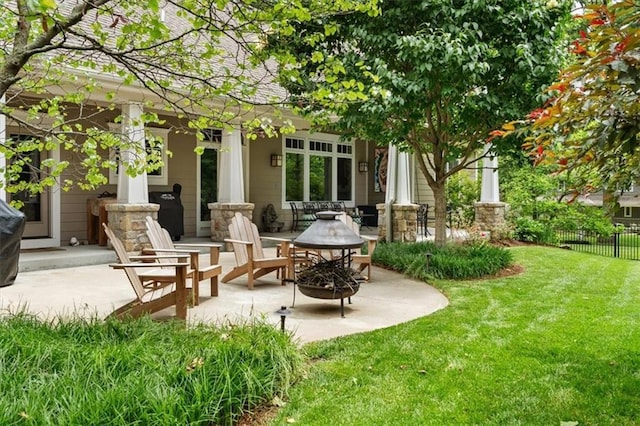 5812 Reinhardt Dr, Fairway, KS 66205 - rear view of house with a patio