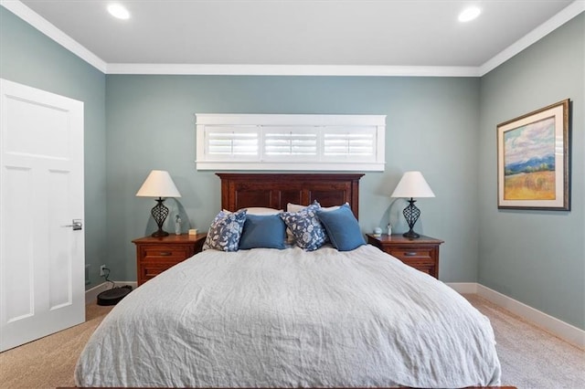 5812 Reinhardt Dr, Fairway, KS 66205 - bedroom with carpet floors, crown molding, baseboards, and recessed lighting