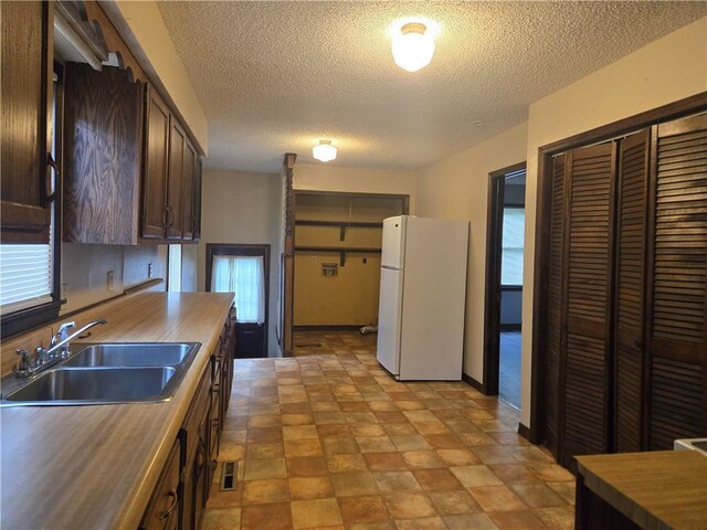 725 E 10th St, Pittsburg, KS 66762 - photo 4