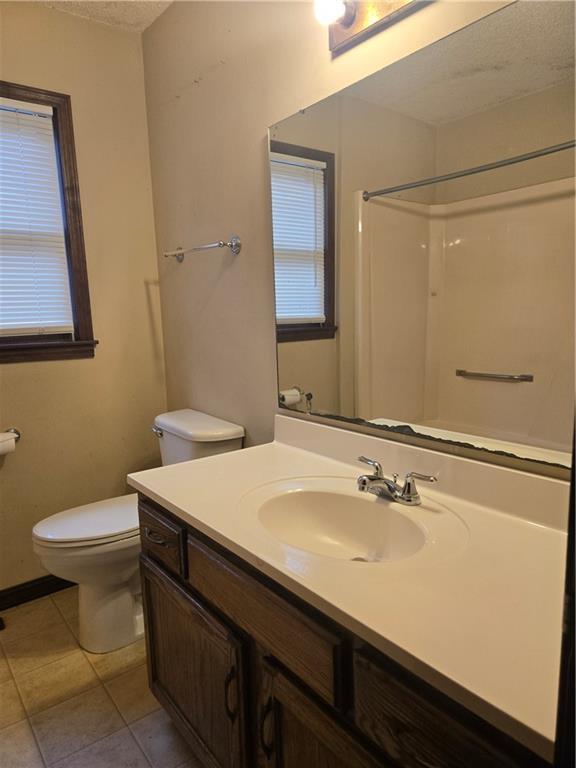 725 E 10th St, Pittsburg, KS 66762 - photo 10
