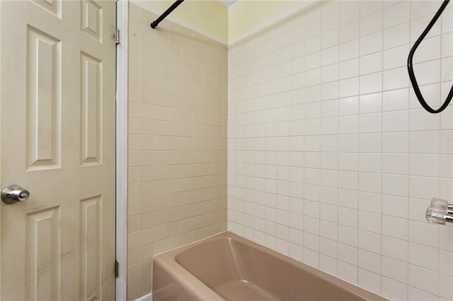 10203 Outer Rd, Odessa, MO 64076 - full bathroom featuring  shower combination