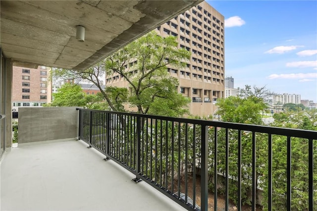 600 E Admiral Blvd Unit 601, Kansas City, MO 64106 - balcony featuring a city view
