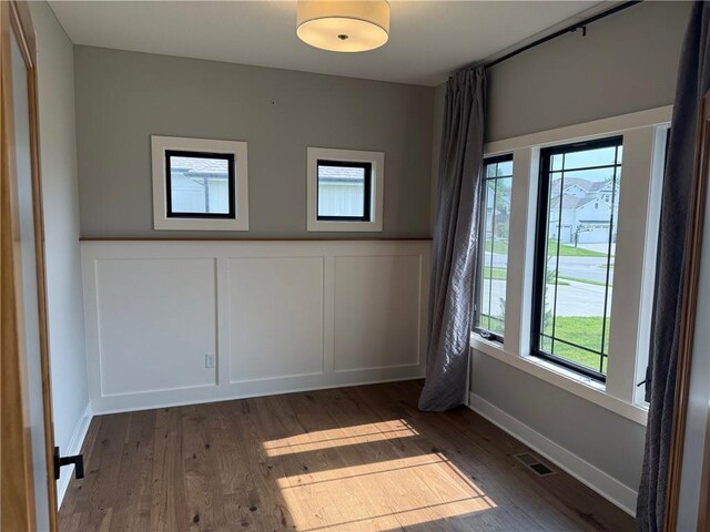 4705 NE Freehold Dr, Lees Summit, MO 64064 - photo 2