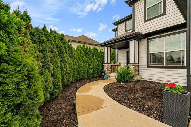 16154 S Canton St, Gardner, KS 66030 - view of yard with a porch