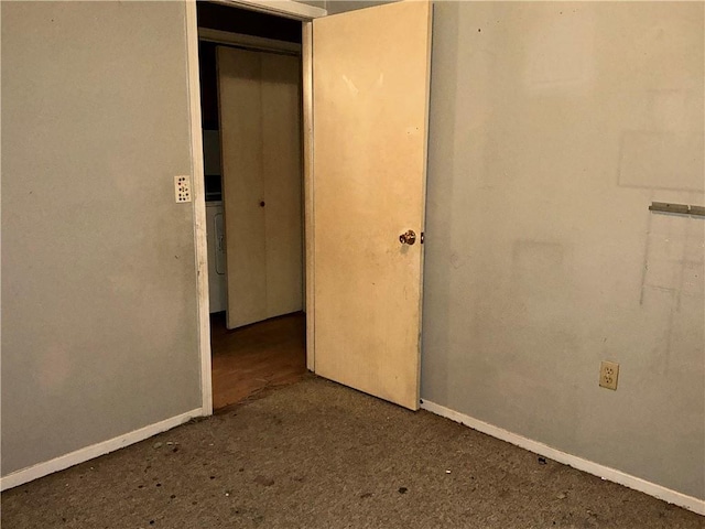 13 Oak Crest Dr, Linn Valley, KS 66040 - unfurnished bedroom featuring carpet, baseboards, and a closet