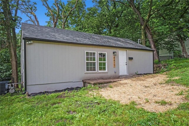 8817 E 49th St, Kansas City, MO 64129 - photo 3