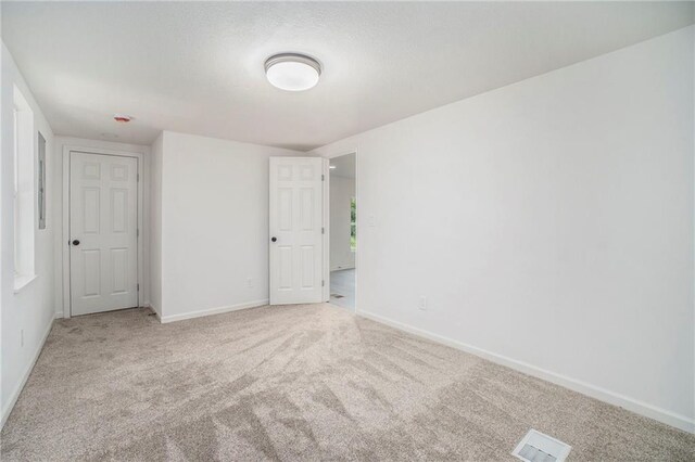 8817 E 49th St, Kansas City, MO 64129 - photo 12