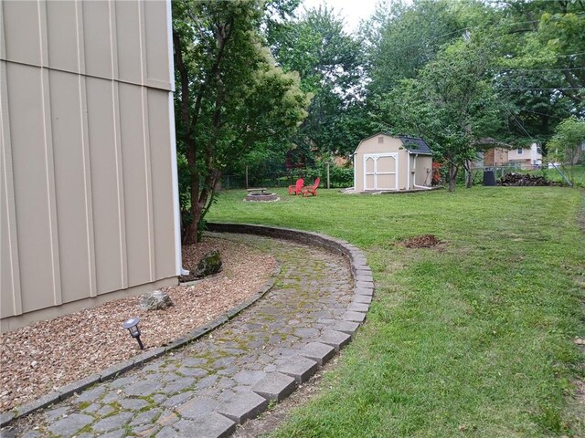 306 Hawthorne Ct, Belton, MO 64012 - photo 39