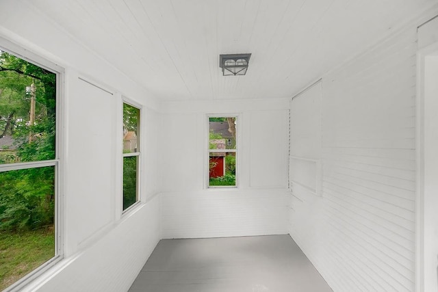 812 E Wabash St, Olathe, KS 66061 - unfurnished sunroom with wooden ceiling