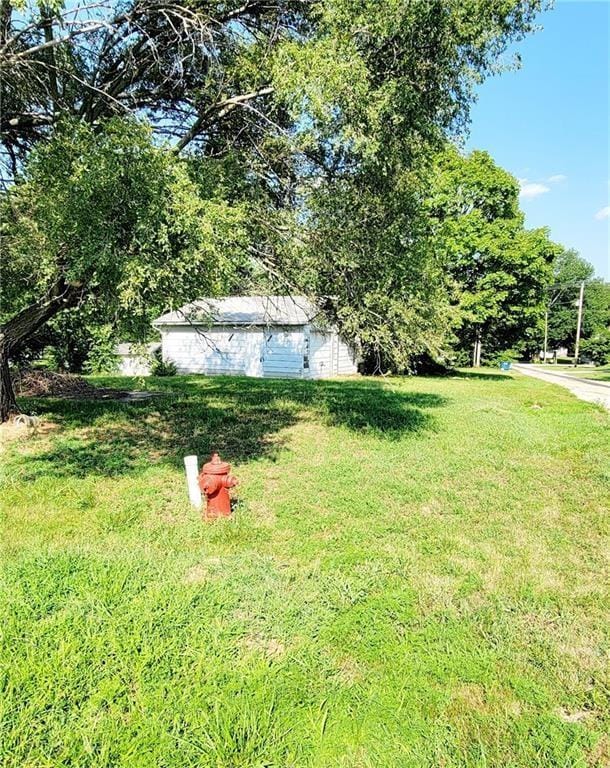 213 Pine St, Colony, KS 66015