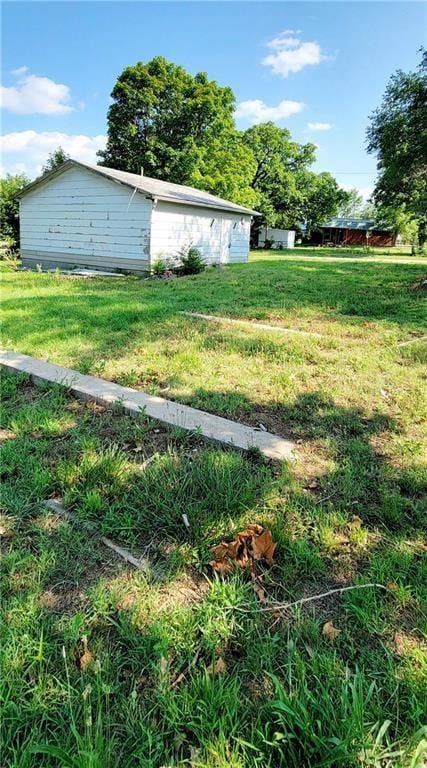 213 Pine St, Colony, KS 66015