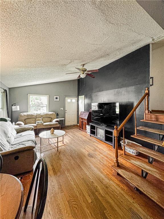 4258 N Colorado Ave, Kansas City, MO 64117 - photo 4