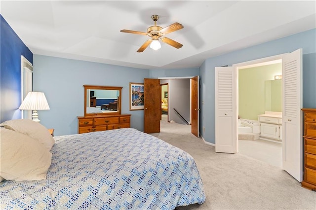 16362 W Briarwood Ct, Olathe, KS 66062 - bedroom featuring carpet flooring, connected bathroom, and ceiling fan