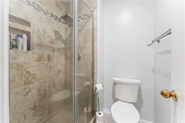 16362 W Briarwood Ct, Olathe, KS 66062 - bathroom with a shower stall