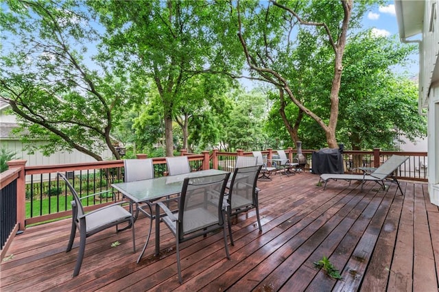 16362 W Briarwood Ct, Olathe, KS 66062 - deck with outdoor dining space and area for grilling