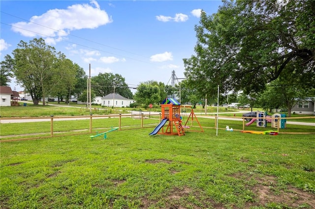302 W 4th St, Waverly, KS 66871 - view of jungle gym