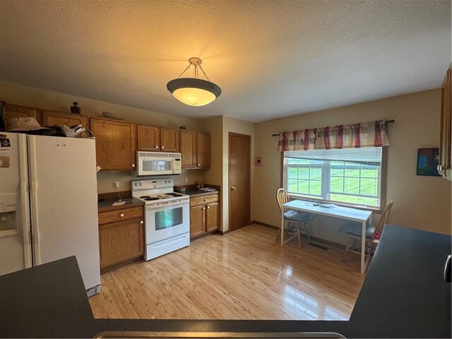 1744 Cypress Dr, Maryville, MO 64468 - photo 7
