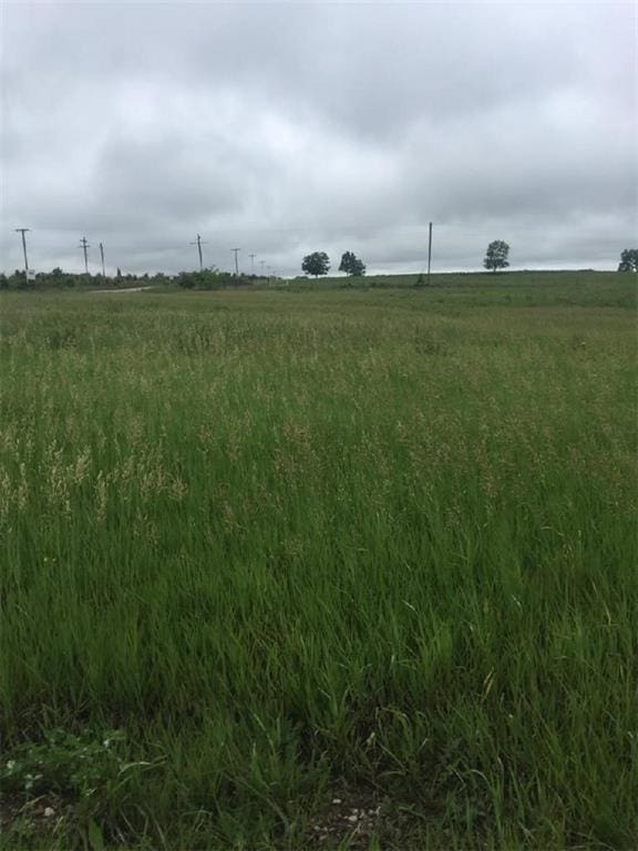 57 Sunset Dr, Mound City, KS 66056